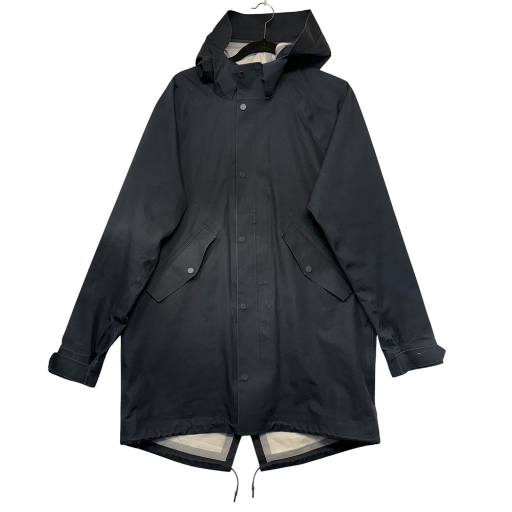 Everlane Elements Fishtail Parka Mens Size M Black Hooded Rain Jacket Coat